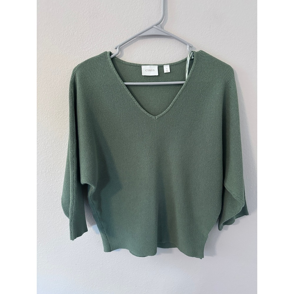Cyrus Sweater Small Green Fall Batwing V-Neck Waffle Knit Top 3/4 sleeve
